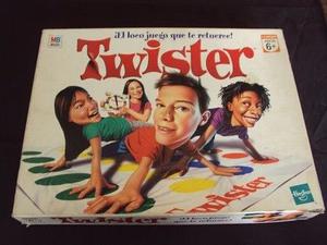 TWISTER ¡EL JUEGO QUE TE RETUERCE!