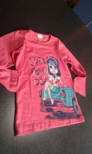 VENDO REMERA MANGAS LARGA DE ALGODÓN DE NENA. TALLE 6.