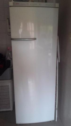 Vendo heladera marca Bosch. Cipolletti.