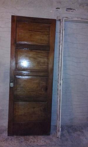 puerta madera dura excelente estado para frente con marco