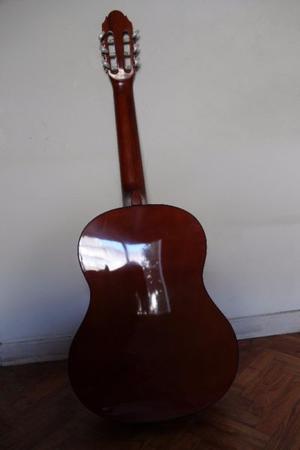 Guitarra Criolla De Estudio Casa Rodríguez, con funda