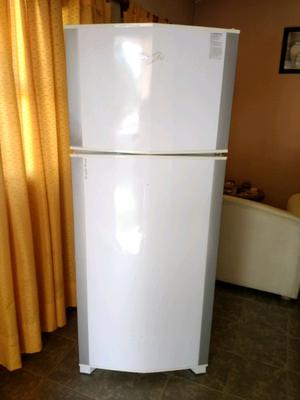 Heladera con freezer no Frost Whirlpool Impecable