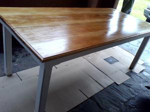 Mesa de madera de 0.90m por 2.00m