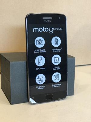 Permuto moto G5 plus. Nuevo. Caja y accesorios. Libre