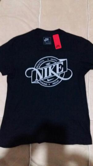 Remeras nike nuevas