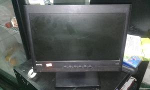 Monitor de 17 benq con cables. Garantia. Es un local