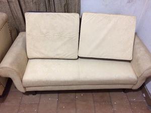 VENDO JGO. DE SILLONES EN CUERINA BLANCA $ 