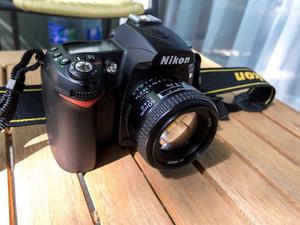 Nikon D90 con lente 50mm 1.4. Como nueva  disp