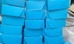 Cajas azules multiusos de pvc