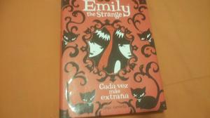 Emily the Strange. Libro. Cada vez más extraña - Usado