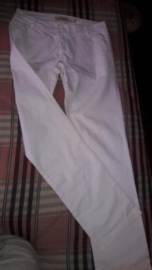 Pantalon blanco flamante T46 marca Cuesta Blanca
