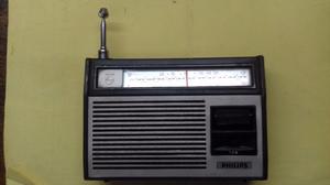 Radio antigua Phillips 06RL197