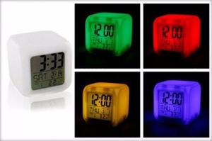 Reloj Despertador Digital Cubo Led Multicolor