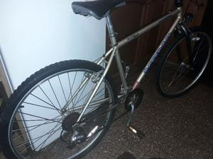 1 MOUNTAIN BIKE/VENDO