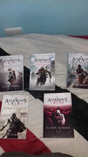 Assassin's creed (libro  y 5) usado