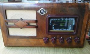 RADIO A VALVULAS