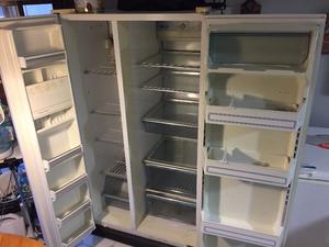 HELADERA Y FREEZER DOBLE PUERTA PARA REPUESTO