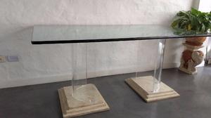 Mesa de vidrio con marmol travertino y acrilico