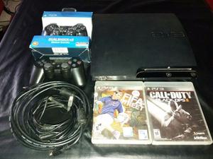 Vendo ps3 super slim de 250 gb completa!