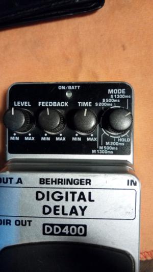 Delay Digital Behringer DD400