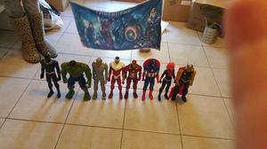 Colección original muñecos Avengers