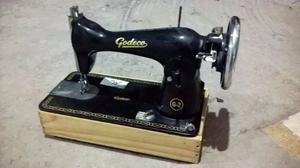 Increible máquina coser