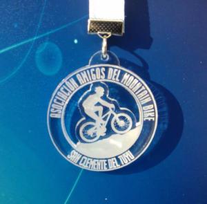 Medalla De Acrilico Bike Running Carrera Finisher