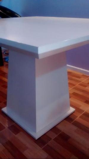 Mesa comedor base central