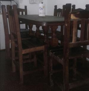 Mesa y 6 sillas de algarrobo