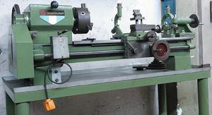 TORNO PARALELO MOSCA & Cia. 800mmE/P ROSCA MM/WTH PEDESTAL