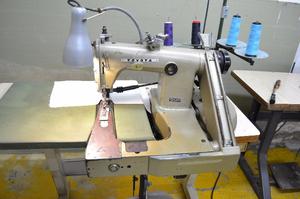 Maquina De Coser Industrial Ametralladora Toyota Con Puller