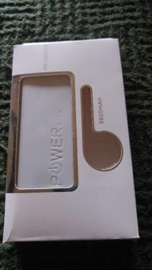 Power bank  mhl color blanco con llavero