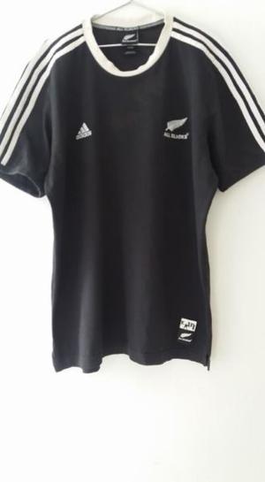 Remera Adidas All Blacks talle M