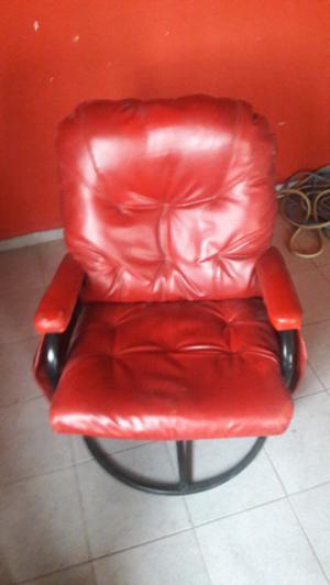 VENDO SILLON Y APOYA PIE