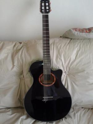 Guitarra Yamaha ntx700