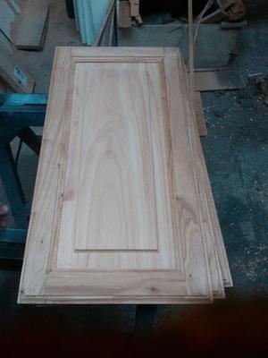 fabricacion de puertas de madera para muebles
