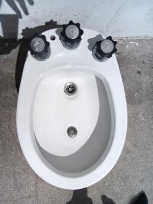 BIDET FERRUM CON GRIFERIA $680