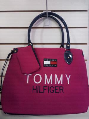 Cartera tommy nueva