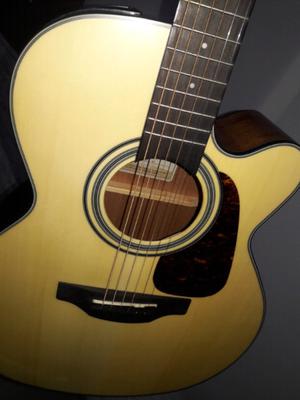 Guitarra Electroacustica Takamine GN10 CE NS