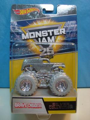 Hot Wheels Monster Jam Silver Collection Grave Digger