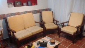 VENDO JUEGO DE SILLONES DE ALGARROBO