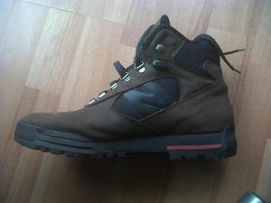 BOTAS NEW BALANCE!!! IMPECABLES!!! CYBERPRECIO!!!