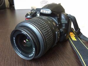 Nikon d lente  + bolso y sd clase A