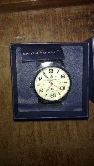 OFERTA Reloj Tommy Hilfiger SIRVE PARA RE-VENTA