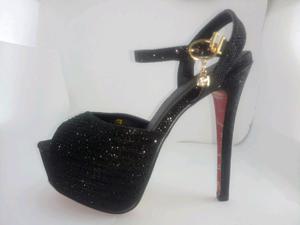 Sandalias stiletto importadas color negro nuevas!!!