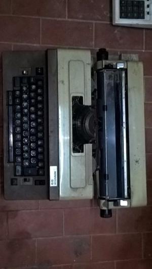 Maquina de escribir eléctrica marca remington