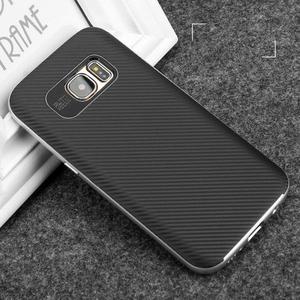 Protector Samsung Galaxy S6 Edge.