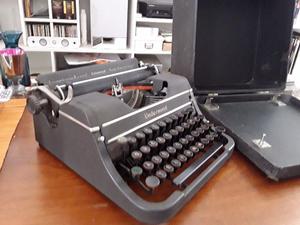 Máquina De Escribir Underwood Antigua Portátil (funciona)