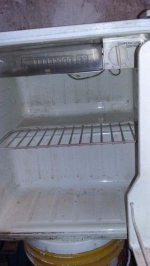 frigo bar kelvinator funcionando perfecto