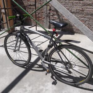 hermoza bicicleta rodado 28 de uso urbana..marca aurora
